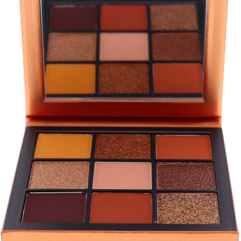 Huda Beauty Topaz Obsessions Eyeshadow Palette